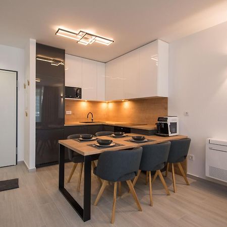 Apartment Astra زادار المظهر الخارجي الصورة