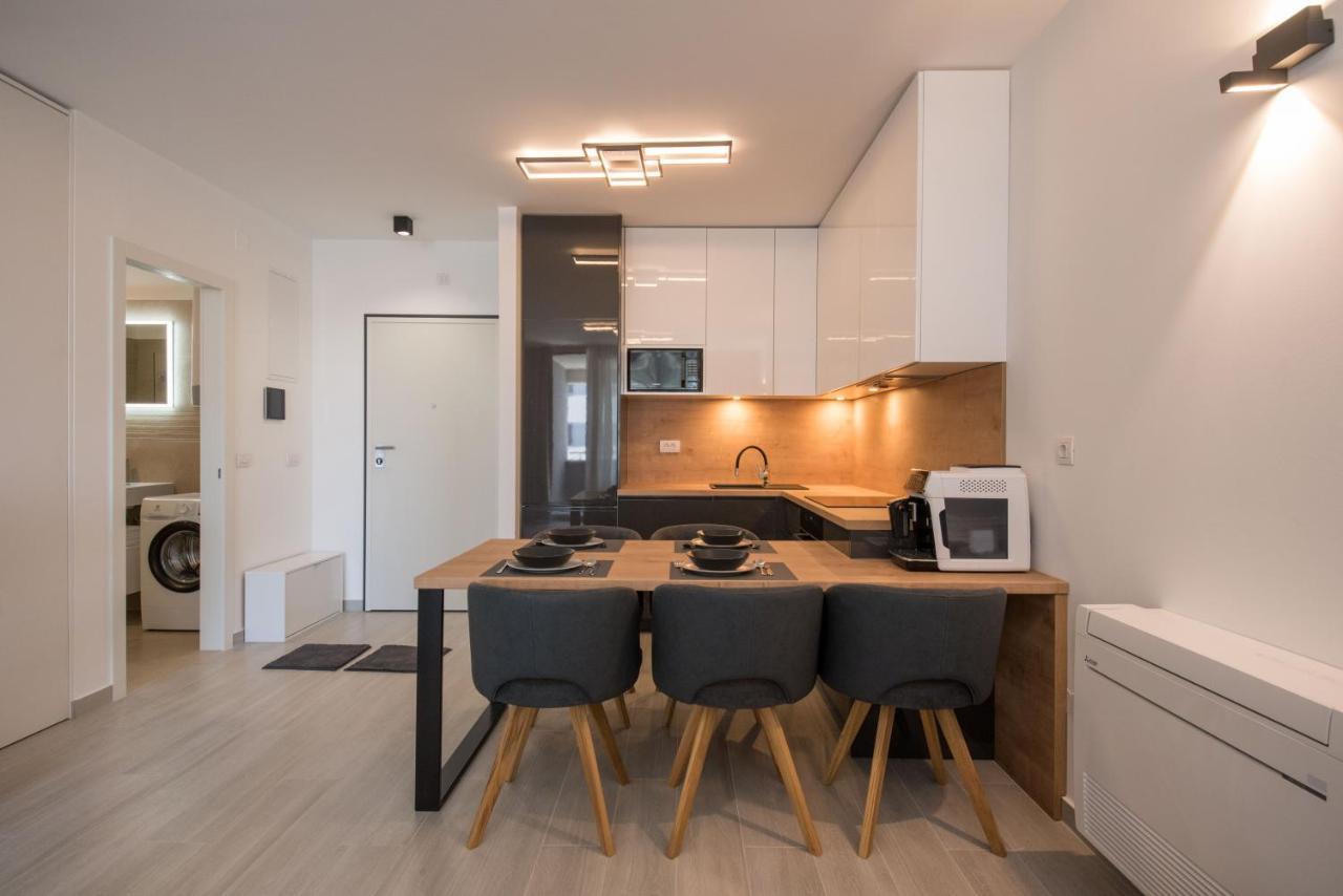 Apartment Astra زادار المظهر الخارجي الصورة